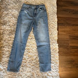 American Eagle Mom jeans